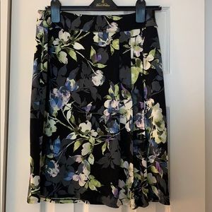 💓 Black floral elastic waist skirt